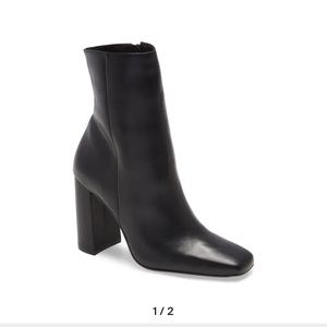 STEVE MADDEN
Lourde Square Toe Boot In Black Leather 8.5